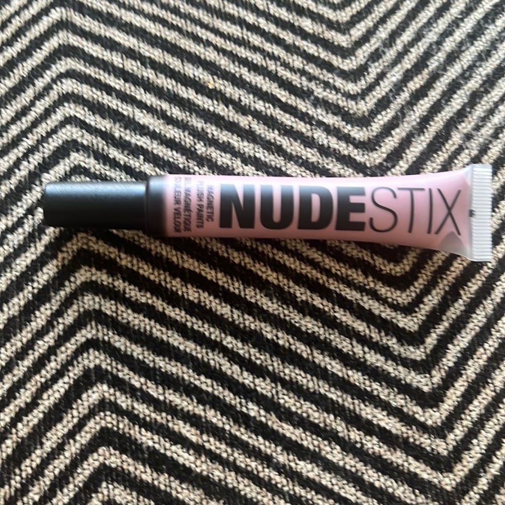 Nudestix magnetic plush paints in love clouds